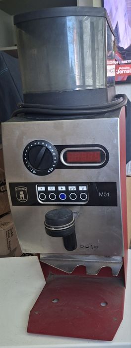 Moinho de Café Profissional Azkoyen M01 – Praticamente Novo