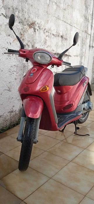 Scooter Piaggio Impecável