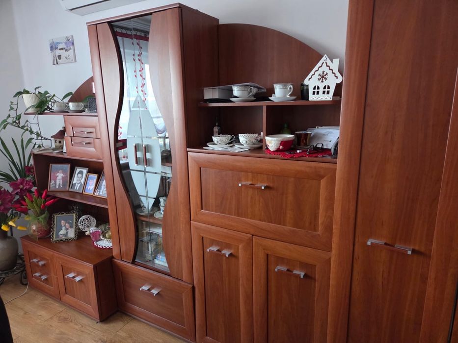 Sprzedam kpl. mebli stan bdb