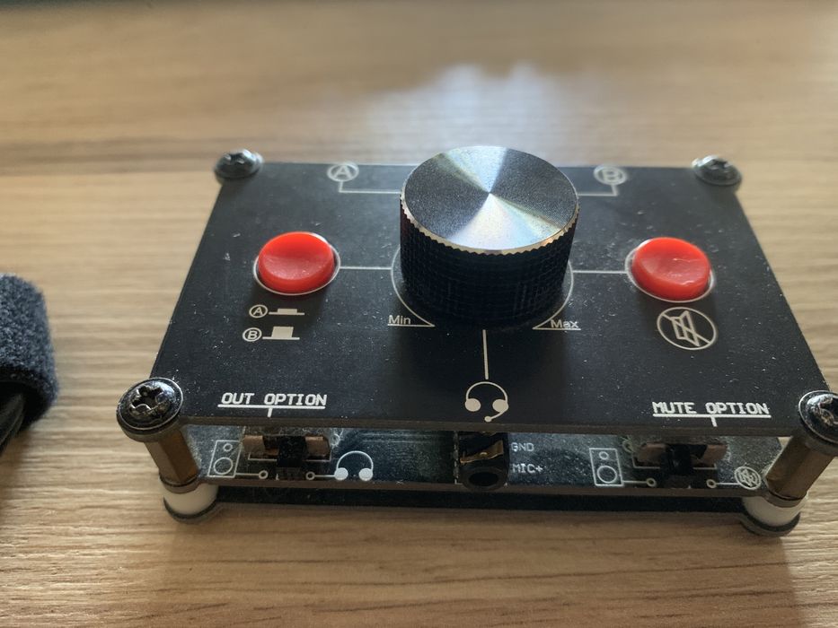 Áudio switch para 2 computadores