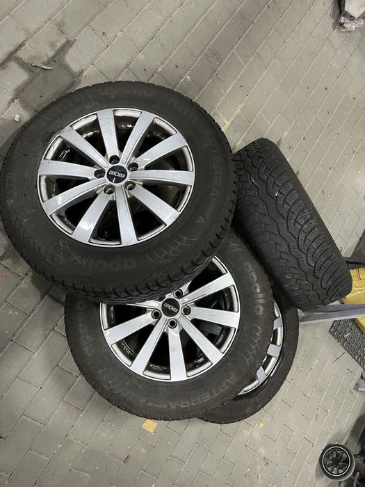 Резина з дисками 235/65R17