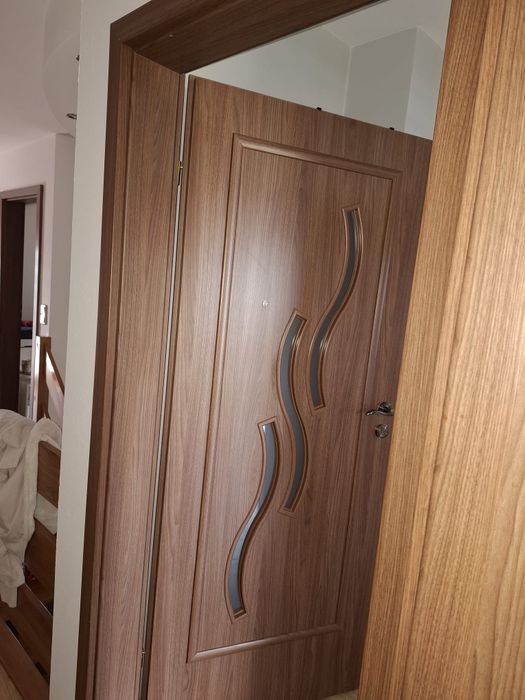 Drzwi wewnętrzne z futryną używane