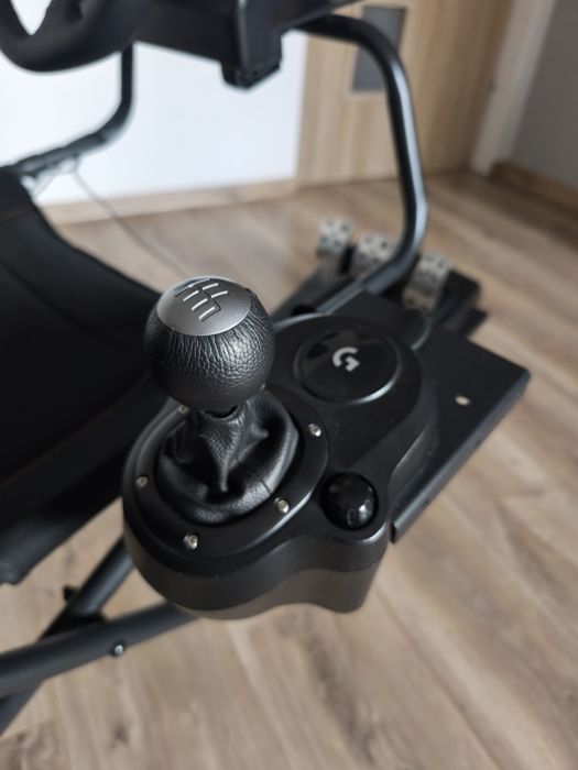 Kierownica Logitech G29 plus fotel Symulator jazdy