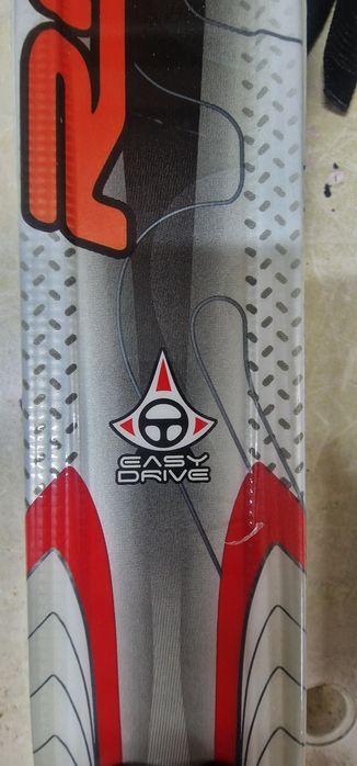 Skis ROSSIGNOL, bastoes e saco