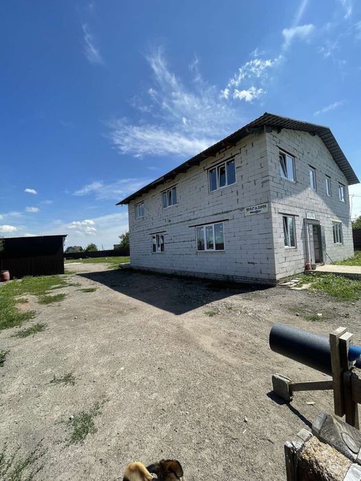 Продам дом 2этажа.330м.кв.