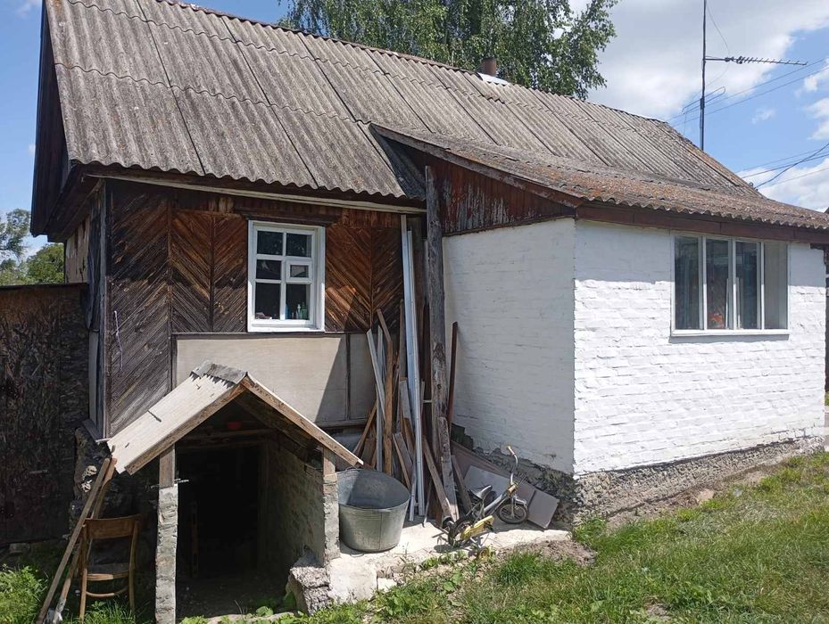 Жилий Будинок смт. Миропіль вулиця затишна22