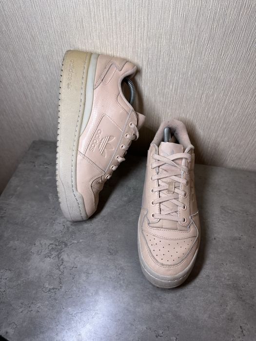 Оригінал!Кросівки Adidas Forum Bold, розмір 41 1/3(26,5 )