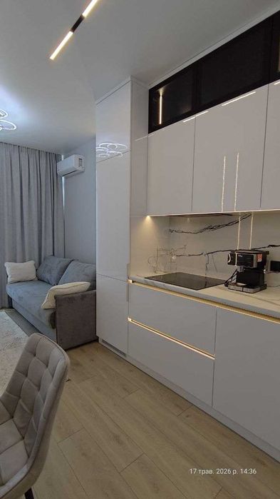 У продажу квартира в Аркадії.Одеса. Новий ремонт.З меблями та технікою. Вид моря!