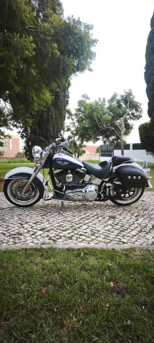 Harley davidson softail  deluxe