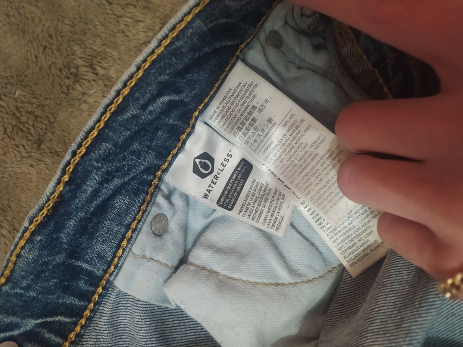 Джинси Levis 502