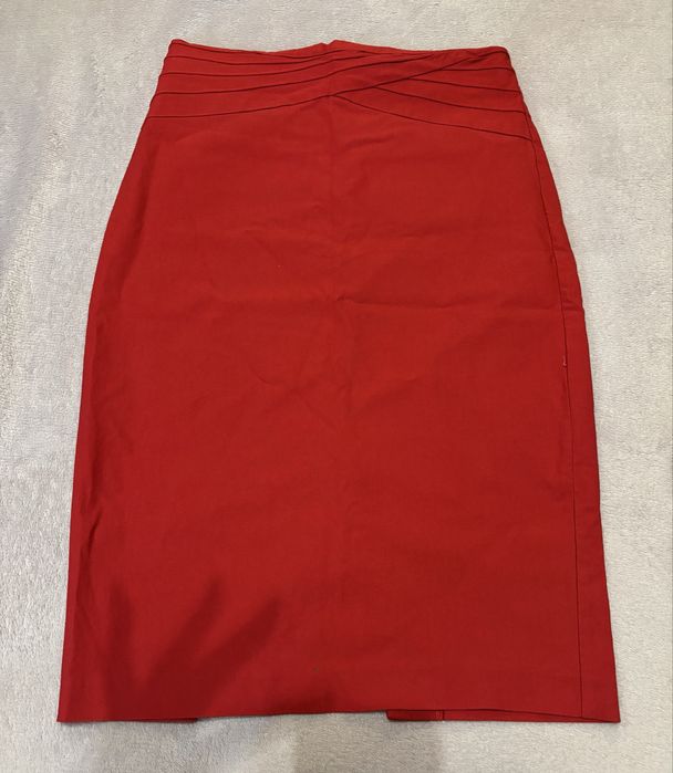 Spodnica czerwona