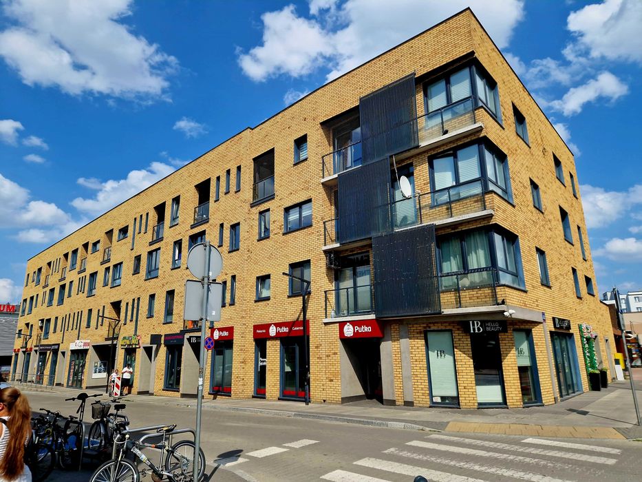 Wynajmę mieszkanie Apartament 45m2, 1 piętro, blisko PKP WKD Warszawa, Centrum, winda, balkon, miejsce w Hali garaż, Top lokalizacja
