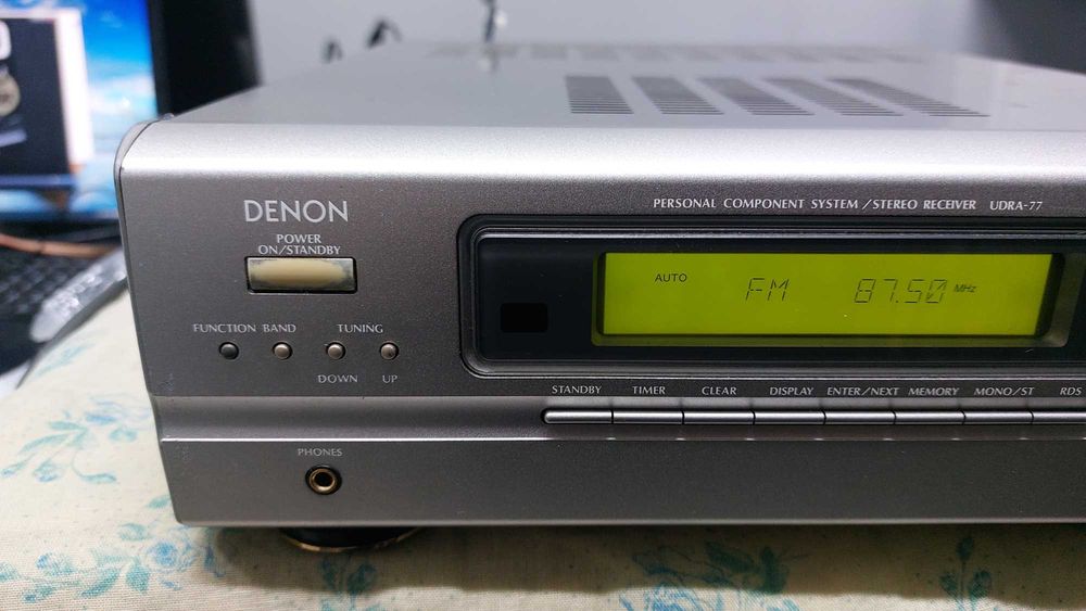 Denon UDRA-77 стерео ресивер
