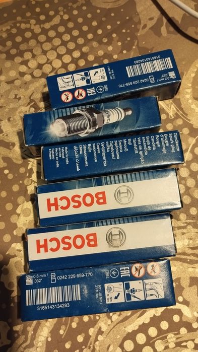 Nowe 6x świece zapłonowe Bosh