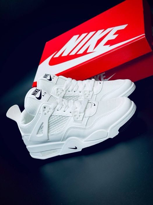 Кожаные красовки Nike Aura 4 белые красовки Найк кожаные білі кросівки