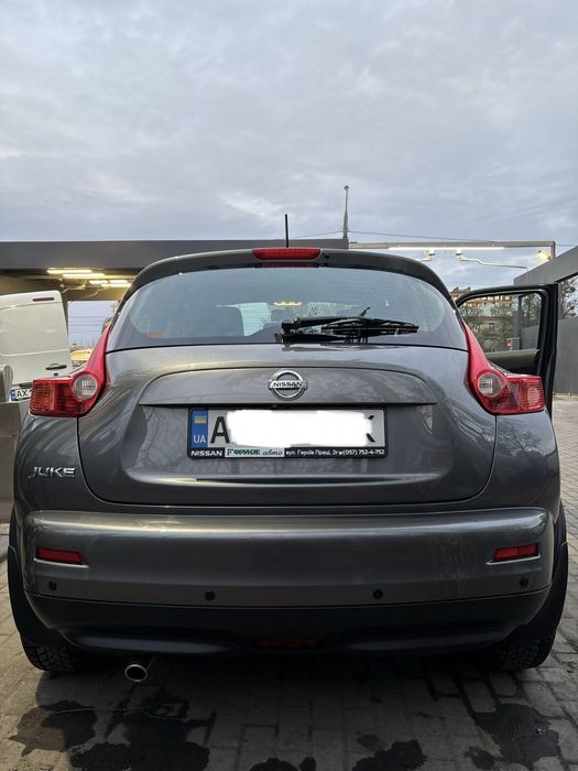 Nissan juke 2012 SE+  официальная