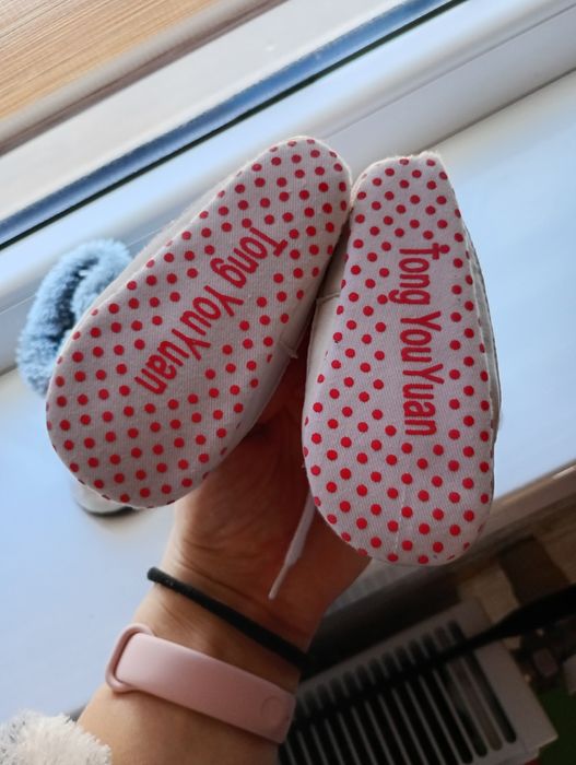 Пінетки,перше взуття ,дві пари 100грн