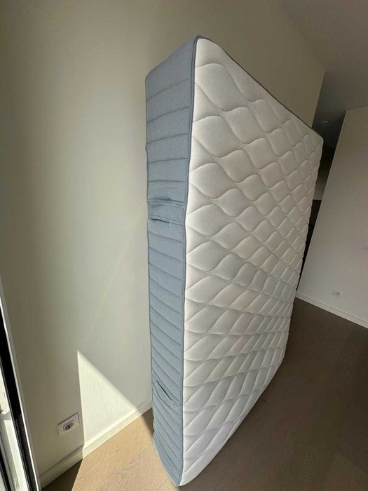 Colchão IKEA VÅGSTRANDA 140x200 + Estrado LURÖY