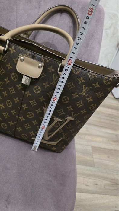 Сумка Louis Vuitton
