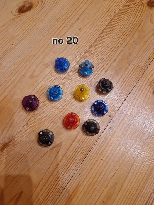 Продам бейблейды різні