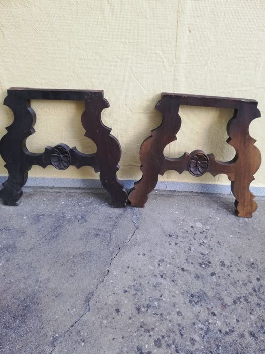 armário vintage/pés mesa madeira