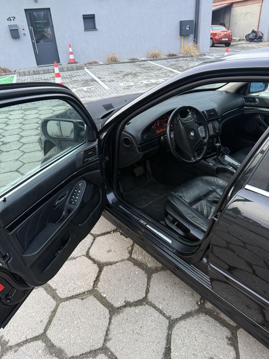 2001 BMW E39 5 series