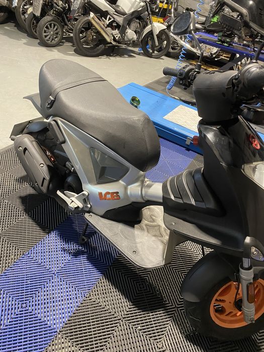 Vendo scooter Gilera Ice como nova