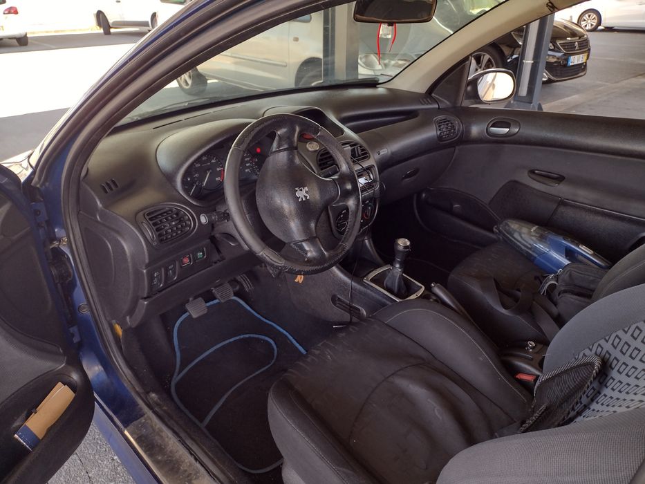 Peugeot 206 comercial