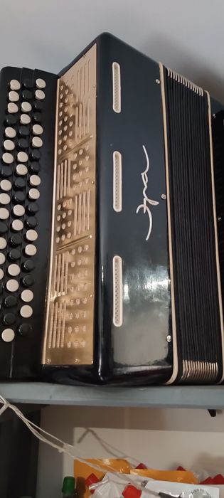 Продам муз інструменти ціну уточнюйте