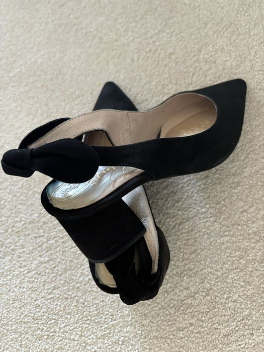 Sapatos salto medio