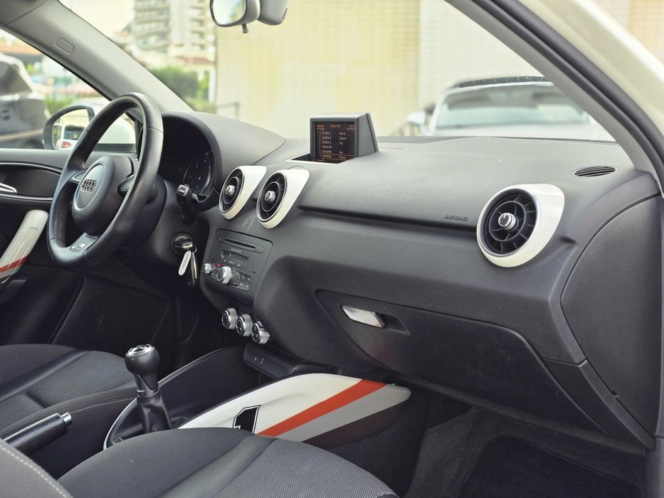 AUDI A1 S LINE 1.6TDI 105CV