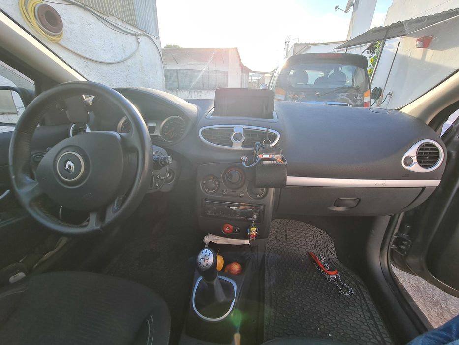 Renaul Clio a GPL/Gasolina