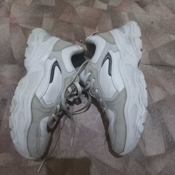 Кросівки для дівчинки