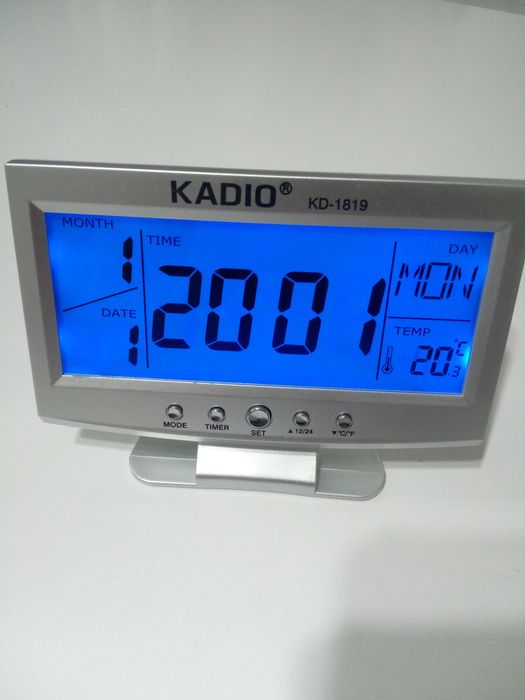 BUDZIK zegar biurkowy termometr świecący LCD