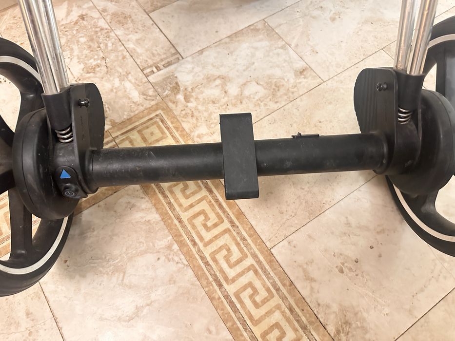 Прогулянковий візочок Cybex e-Priam електрична блок + шасі