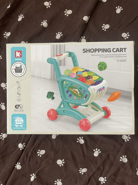 Іграшковий візок з продуктами