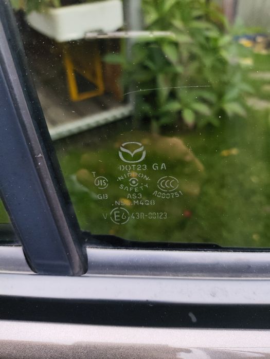 Drzwi tylne po prawe mazda