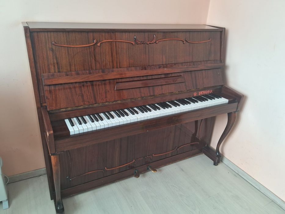 Продам фортепіано Україна