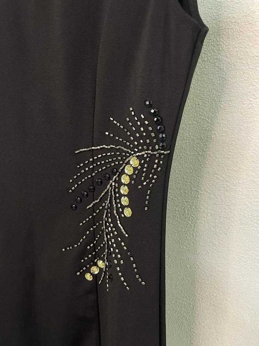 Vestido Preto com Brilhos