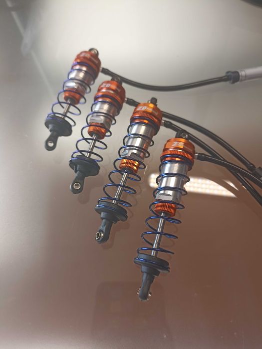 Suspensões Zd-racing para escala 1/10
