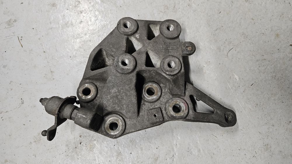 Łapa wspornik mocowanie poduszki skrzyni biegów ducato jumper boxer 2.