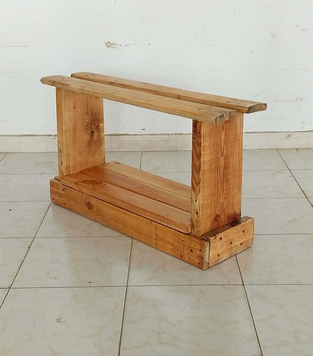 Invulgar Banco / Estante com Prateleira de Vidro. Restaurado!