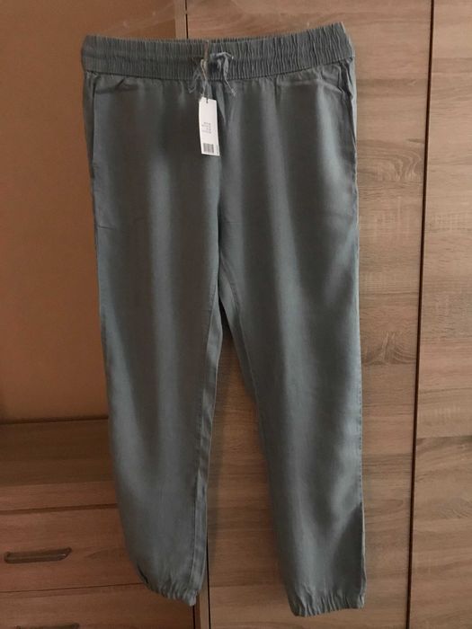 Esmara, spodnie, 100 % tencel.