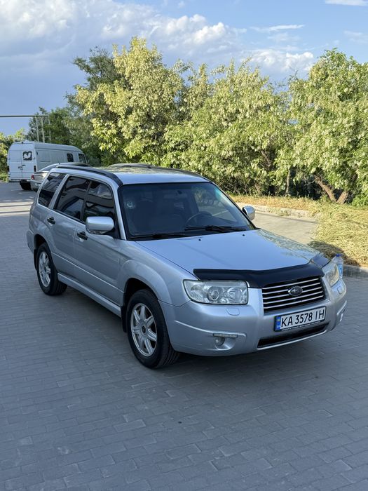 Субаоу форестер  Автомат .2,0  Газ-Бензи