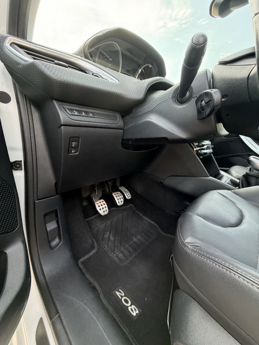 Peugeot 208 1.2 puretech Gt Line