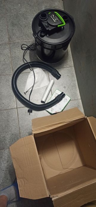 Odkurzacz powystawowy nowy 1200w