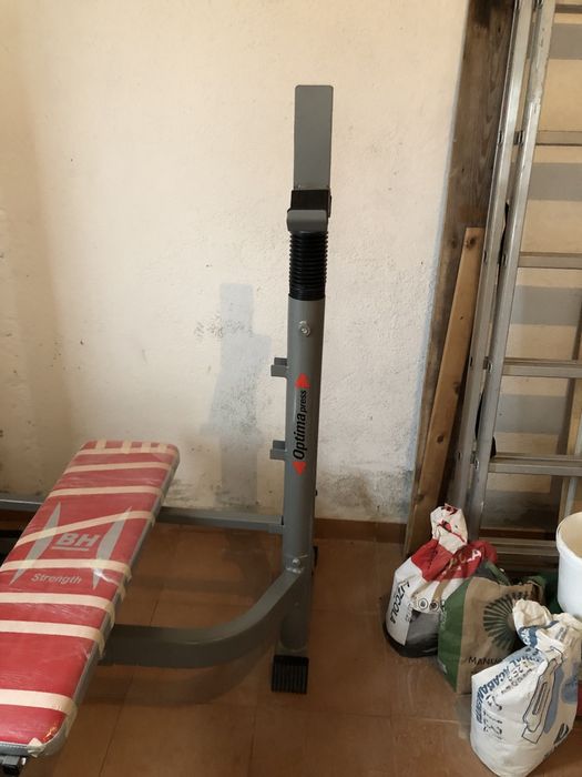 Banco supino esta novo nunca foi usado