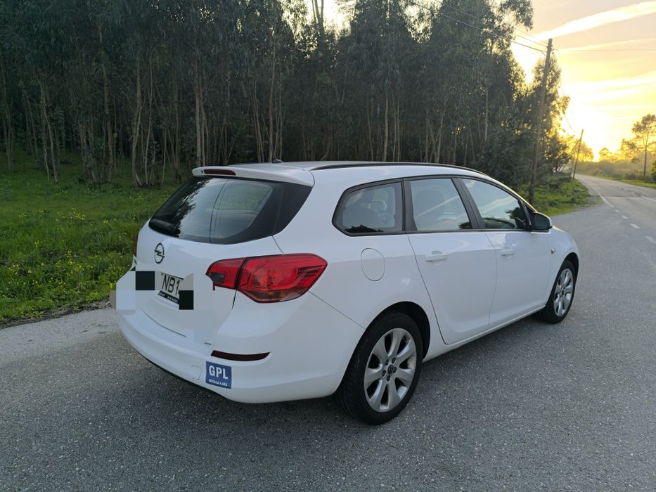 Opel Astra Sports Tourer J, 1.4 GPL - 2012