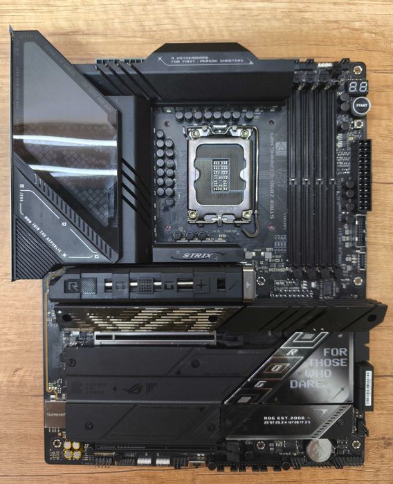 ASUS płyta główna ROG STRIX Z890-E GAMING WIFI box gwarancja nr. 560634