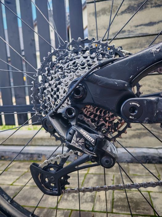 Yt capra core 1  roz m